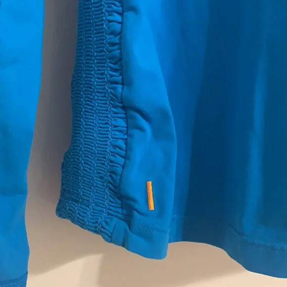 Lucy Active Jacket Size Medium - Picture 4 of 7